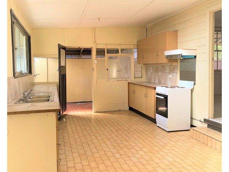 67 Windsor Avenue, Croydon Park NSW 2133