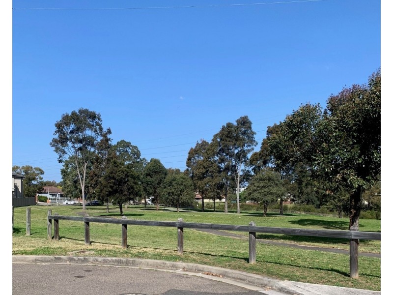 67 Windsor Avenue, Croydon Park NSW 2133