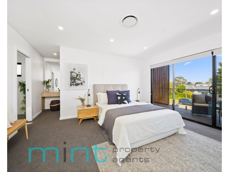 6 Windsor Avenue, Croydon Park NSW 2133