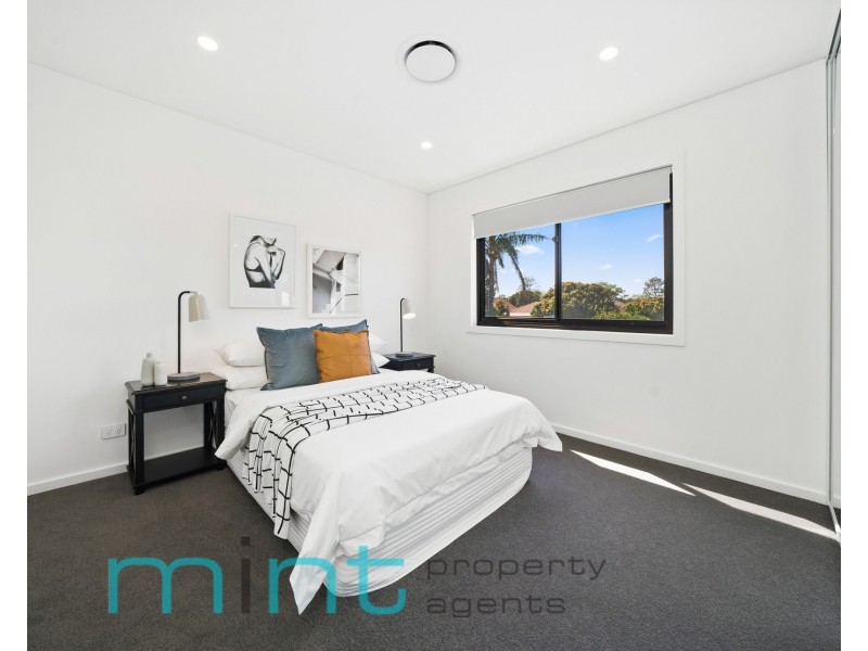 6 Windsor Avenue, Croydon Park NSW 2133