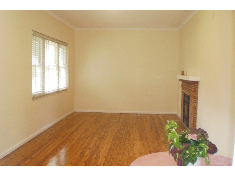 28 Jarrett Street, Clemton Park NSW 2206