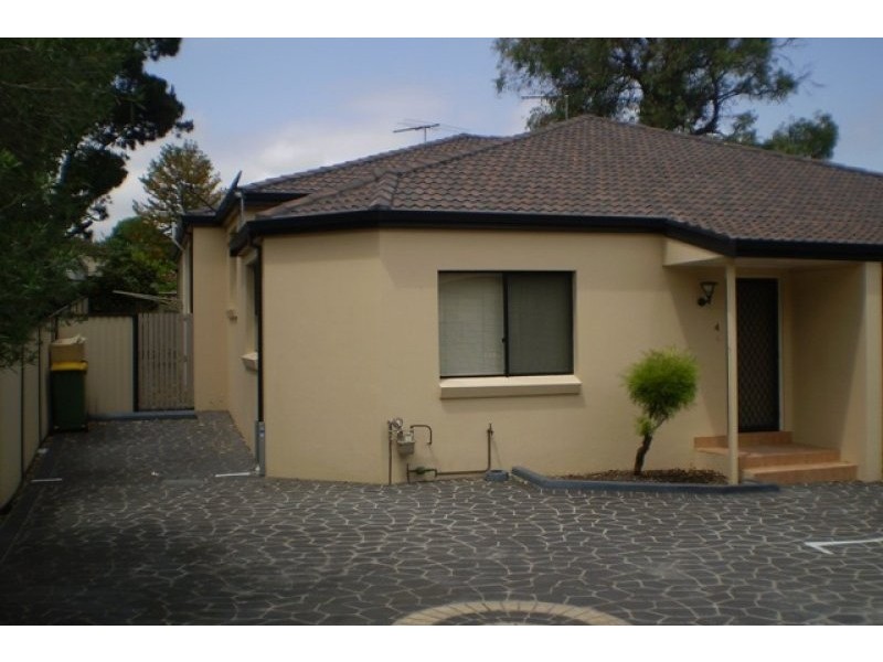 4/237 Edgar Street, Condell Park NSW 2200