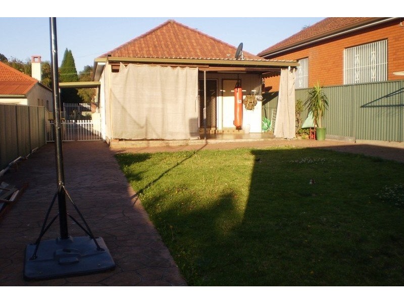27 Moreton Street, Lakemba NSW 2195