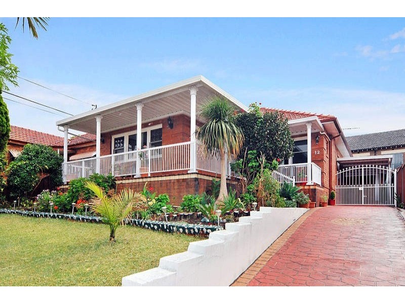 12 Paxton Avenue, Belmore NSW 2192