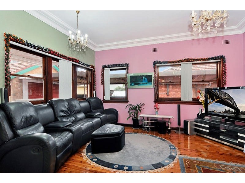 12 Paxton Avenue, Belmore NSW 2192