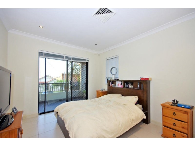 18 Hugh Street, Belmore NSW 2192