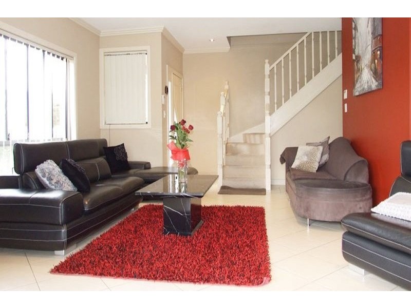 11 Fairland Avenue, Greenacre NSW 2190