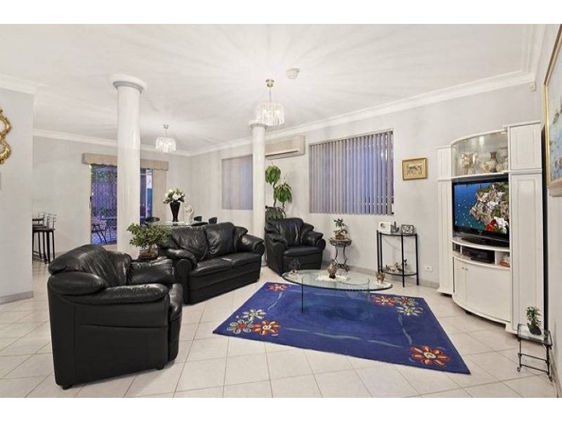 7 Bruce Avenue, Belfield NSW 2191