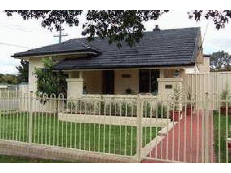 18 Seymour Parade, Belfield NSW 2191