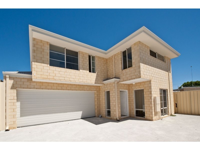 1/8 Pearl Road, Cloverdale WA 6105