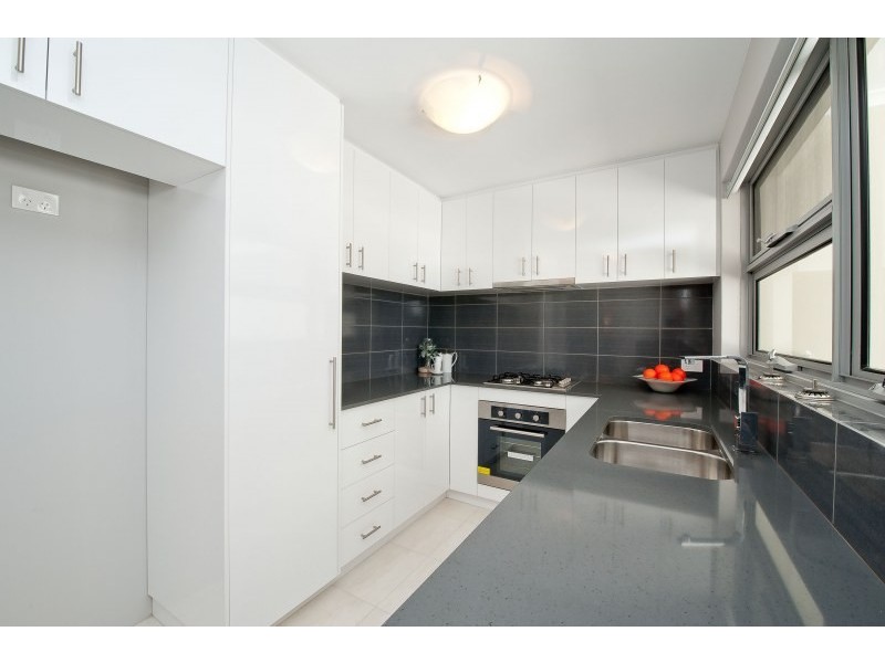 7/12 Smiths Avenue, Redcliffe WA 6104