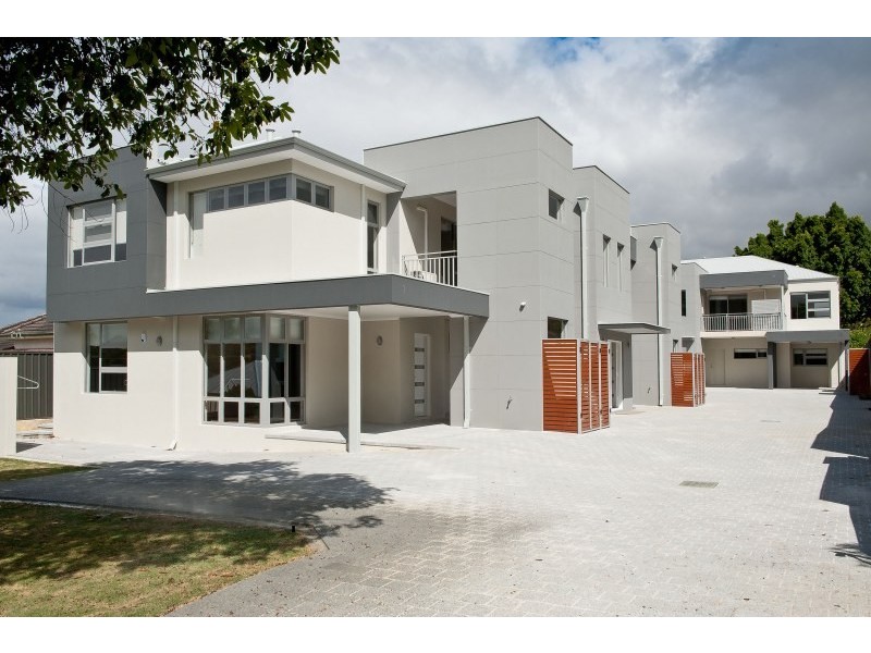 7/12 Smiths Avenue, Redcliffe WA 6104