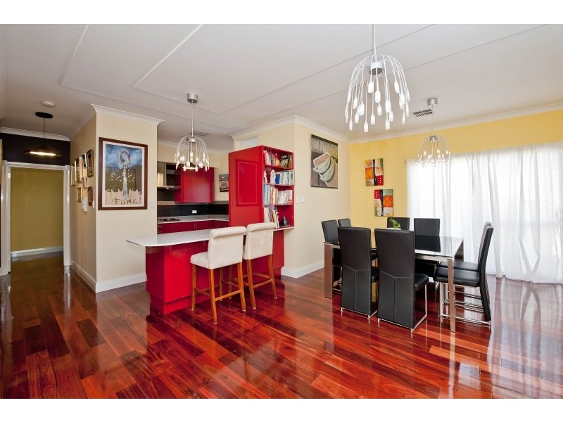 6 Humphry Street, St James WA 6102