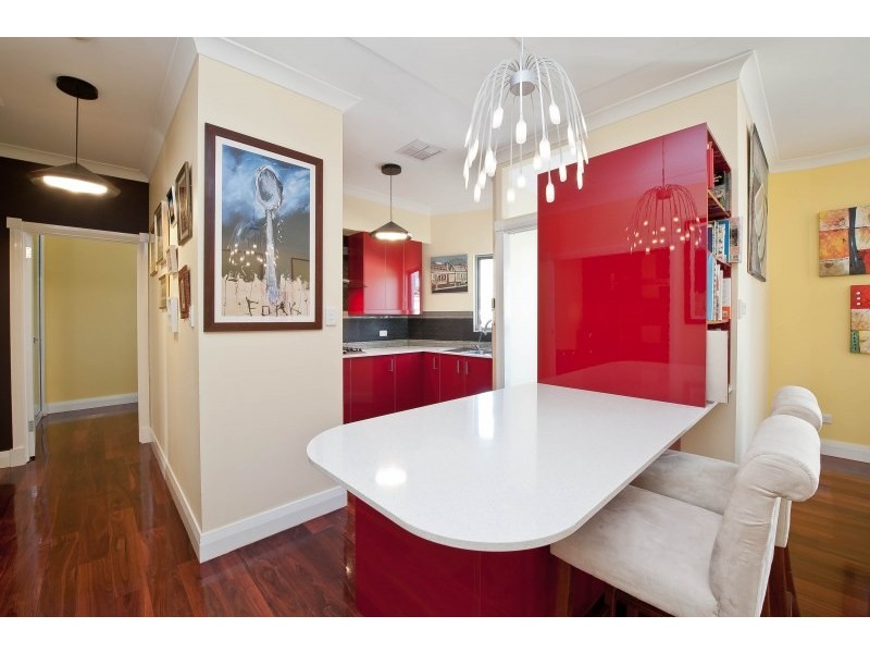 6 Humphry Street, St James WA 6102