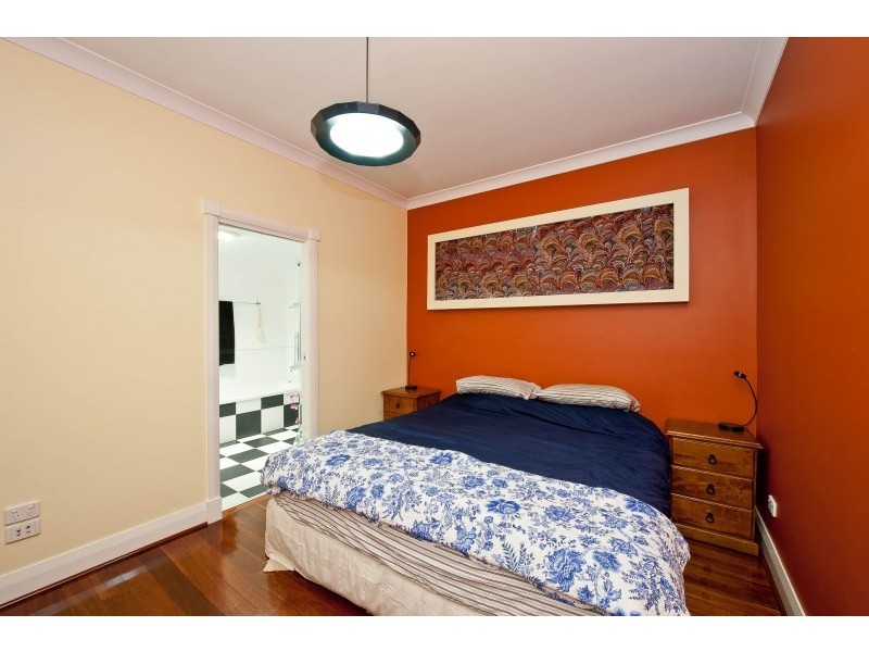 6 Humphry Street, St James WA 6102