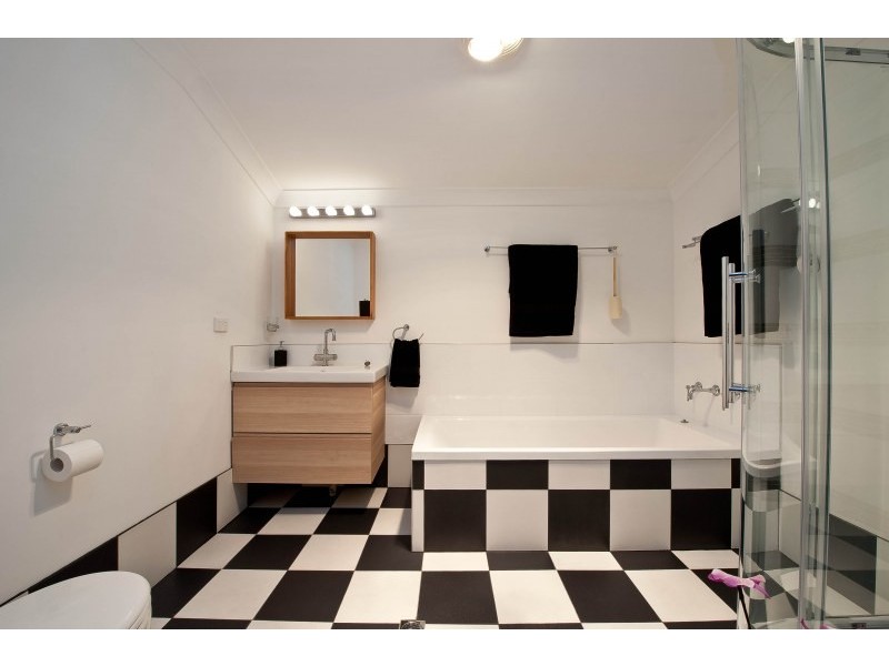 6 Humphry Street, St James WA 6102