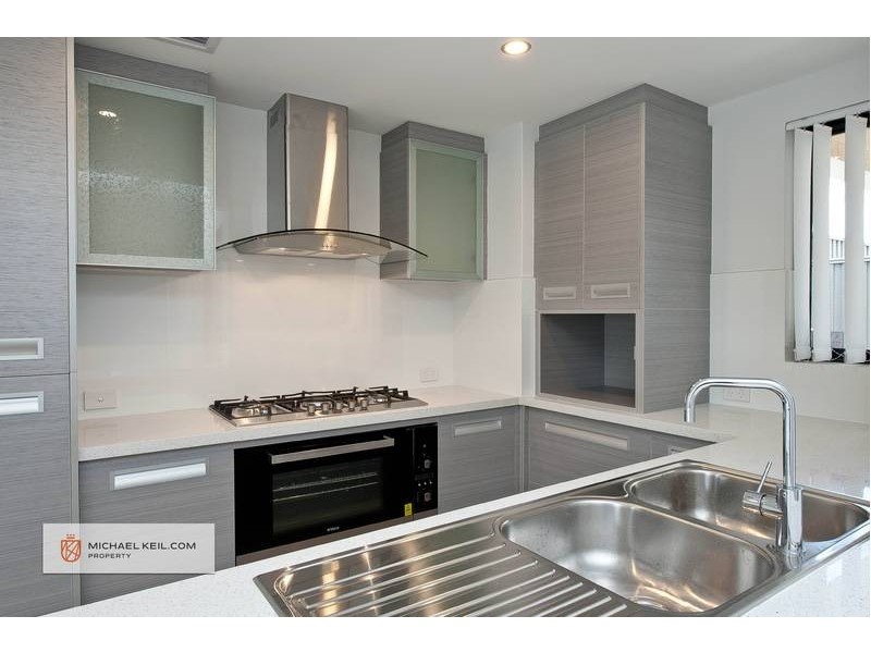 1/15 Patchett Street, Cloverdale WA 6105