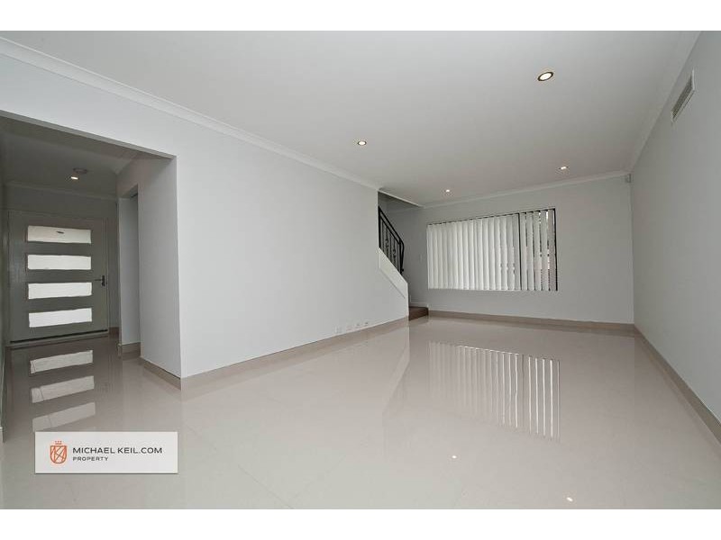 1/15 Patchett Street, Cloverdale WA 6105