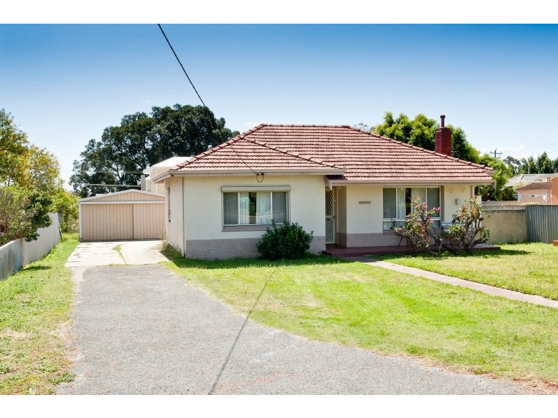 5  Beagle Place, Belmont WA 6104