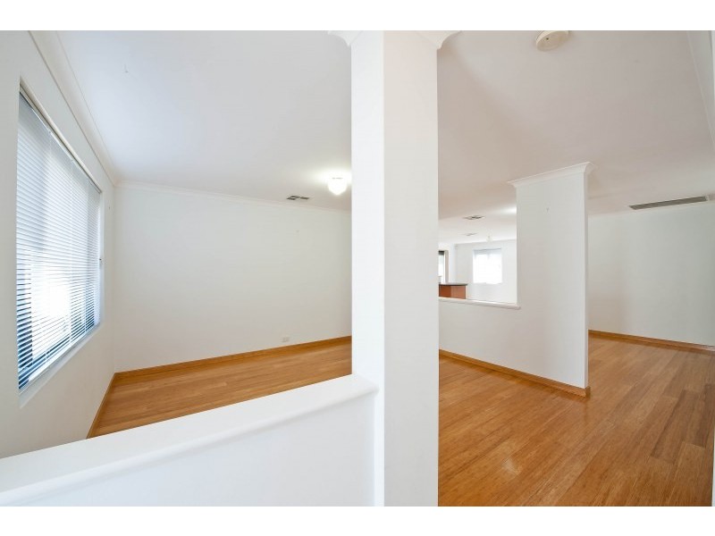 102A Mars Street, Carlisle WA 6101