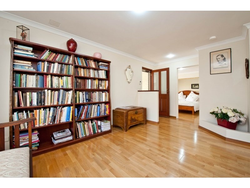 14 Lyons Street, Rivervale WA 6103