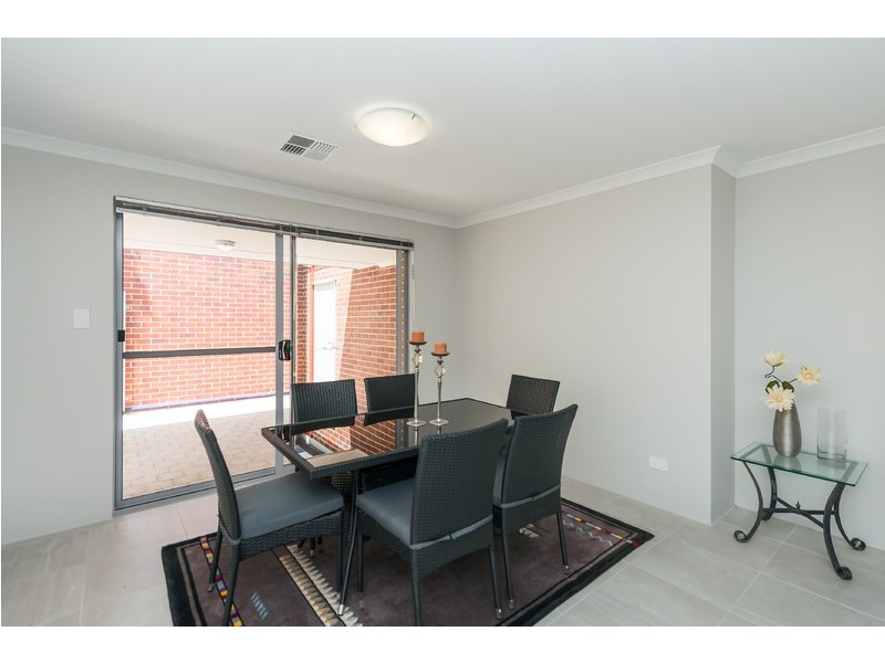 1/169 Leake Street, Belmont WA 6104