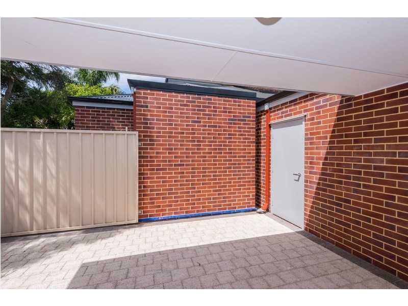 1/169 Leake Street, Belmont WA 6104