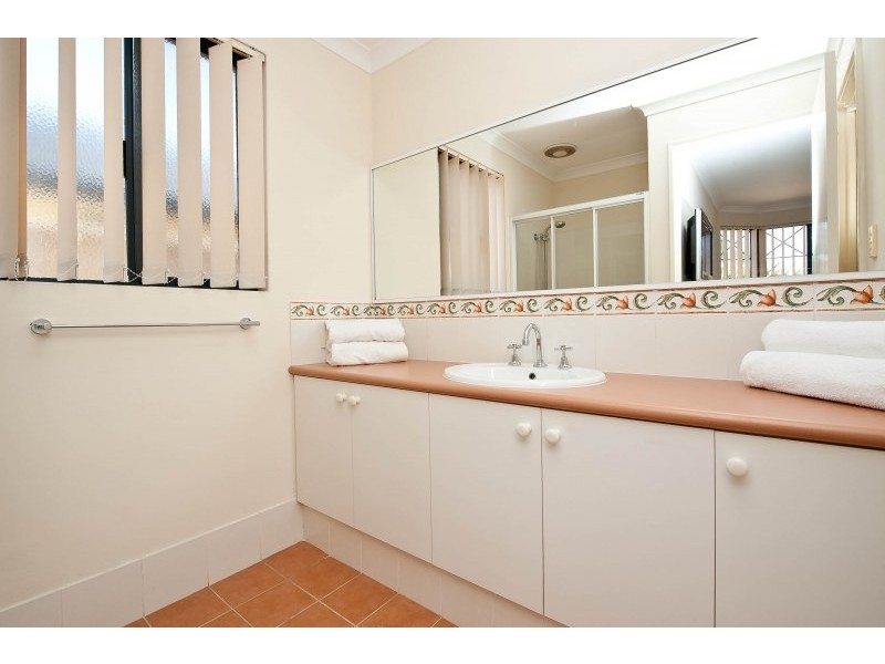 61 Pearl Road, Cloverdale WA 6105