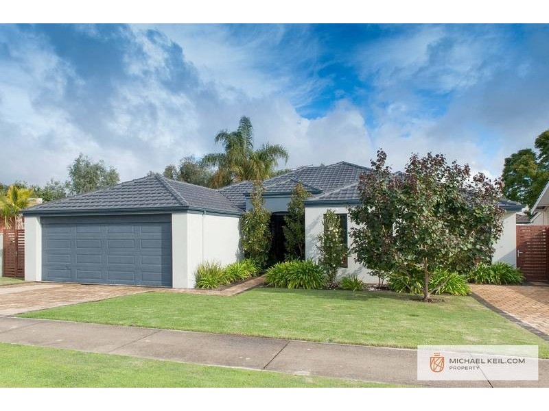 6 Goodall Street, Cloverdale WA 6105