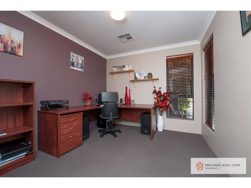 6 Goodall Street, Cloverdale WA 6105