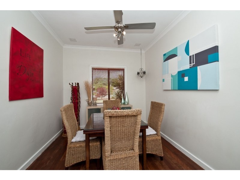 44 Kennerly Street, Cloverdale WA 6105