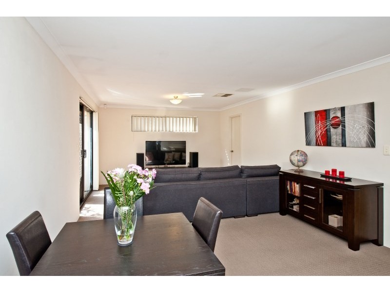 4/7 Ellam Street, St James WA 6102