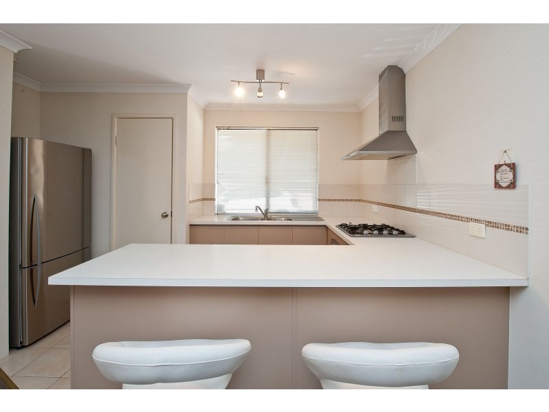 4/7 Ellam Street, St James WA 6102