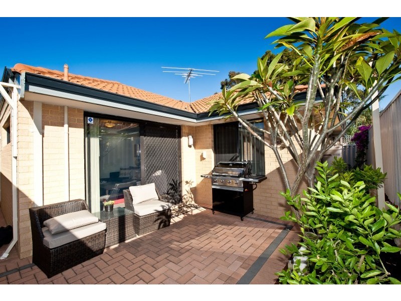 4/7 Ellam Street, St James WA 6102