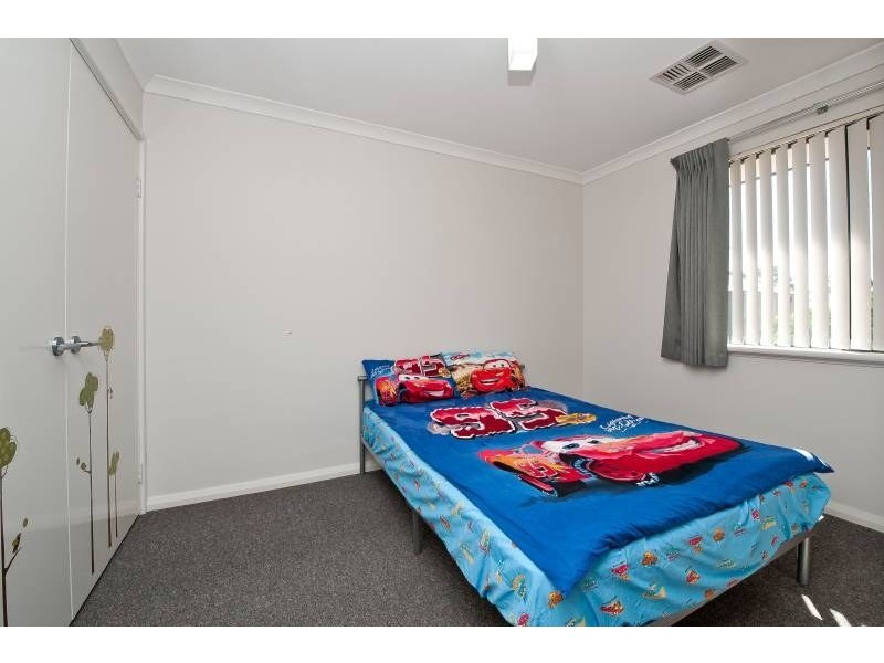 1/334 Fulham Street, Cloverdale WA 6105