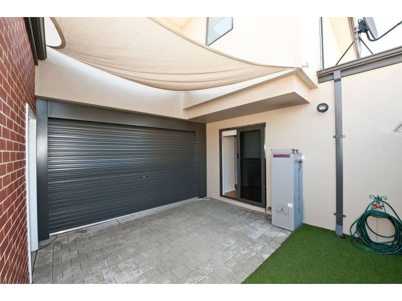 1/334 Fulham Street, Cloverdale WA 6105