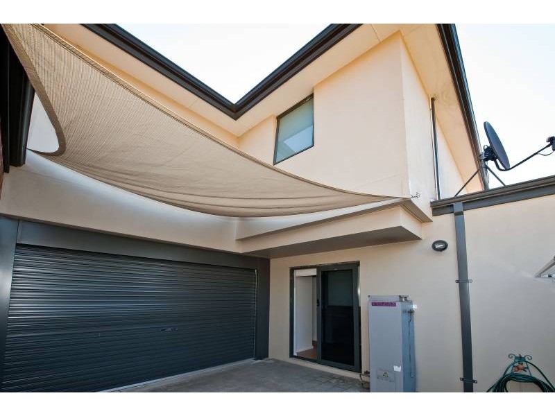 1/334 Fulham Street, Cloverdale WA 6105