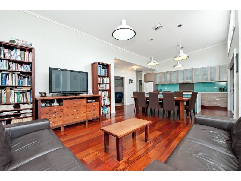 15A Goodall Street, Cloverdale WA 6105