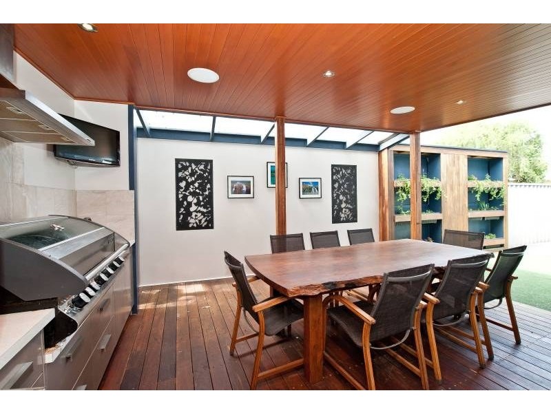 15A Goodall Street, Cloverdale WA 6105