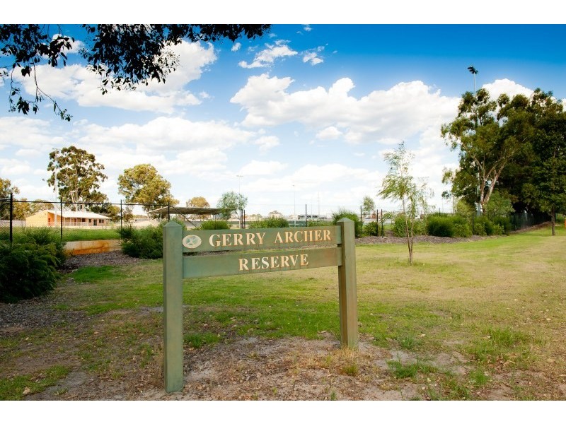 292 Kew Street, Cloverdale WA 6105