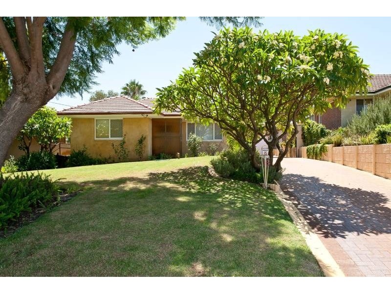 15 Whiteside Street, Cloverdale WA 6105