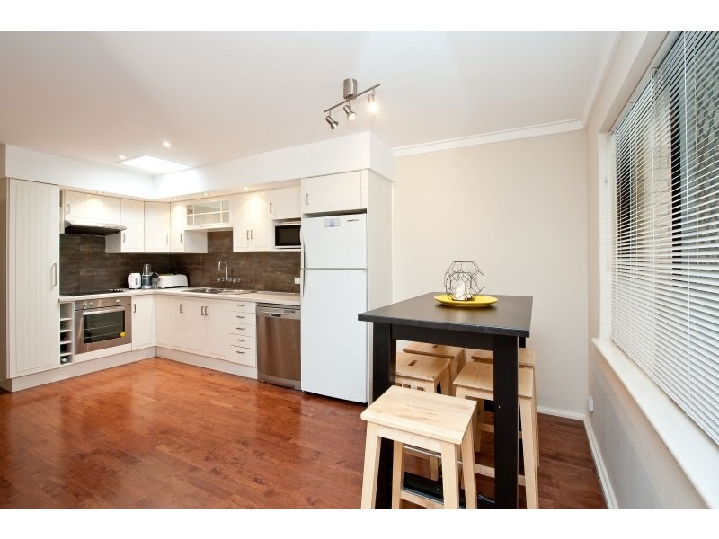 8/156 Gwenyfred Road, Kensington WA 6151