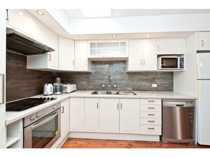 8/156 Gwenyfred Road, Kensington WA 6151