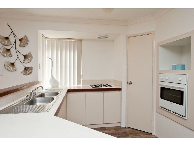 96 Gladstone Road, Rivervale WA 6103