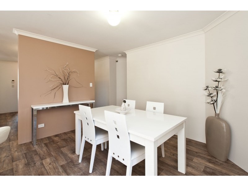 96 Gladstone Road, Rivervale WA 6103