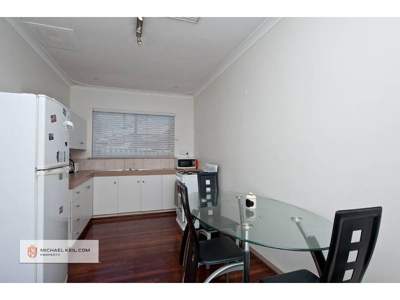 102 Hill View Terrace, St James WA 6102