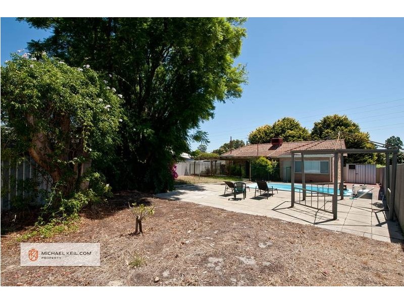 102 Hill View Terrace, St James WA 6102