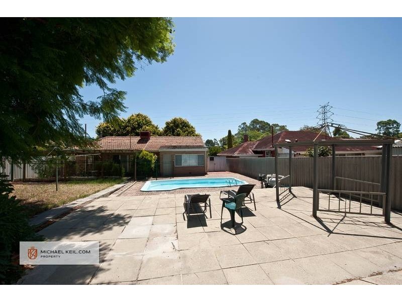 102 Hill View Terrace, St James WA 6102