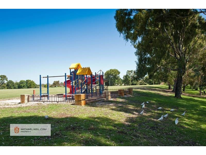 102 Hill View Terrace, St James WA 6102