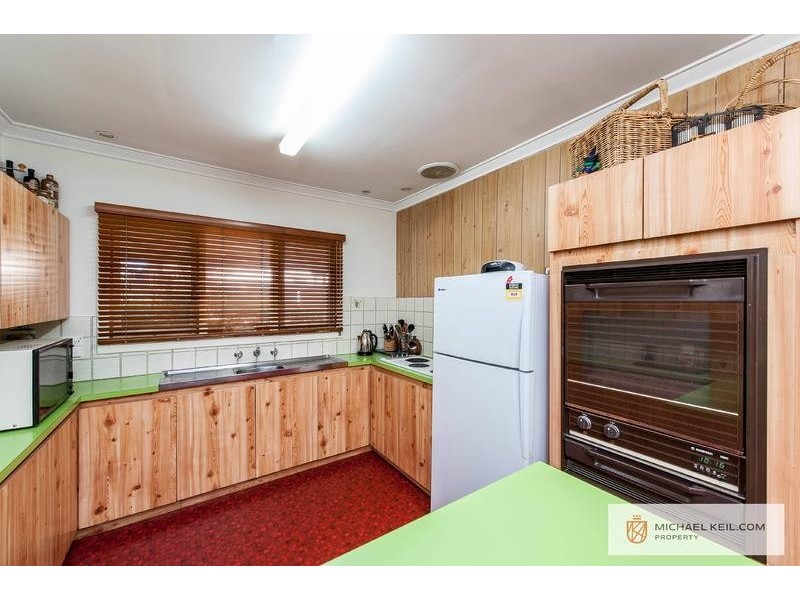 17 Wendron Street, Cloverdale WA 6105